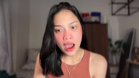 Vivian online show from March 4, 9:54 pm