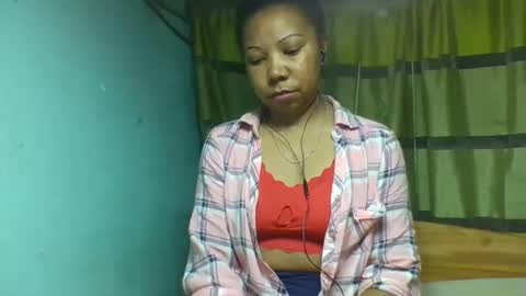 viviane0812 online show from November 20, 11:50 pm