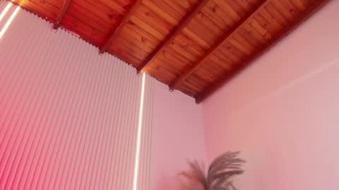 vivianowen9 online show from April 15, 6:08 pm