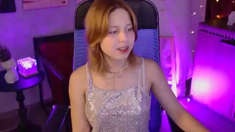 Vivienne  online show from July 10, 1:00 pm