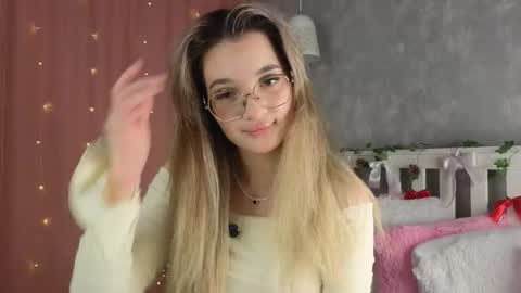 vivyboo111 online show from January 12, 8:25 pm