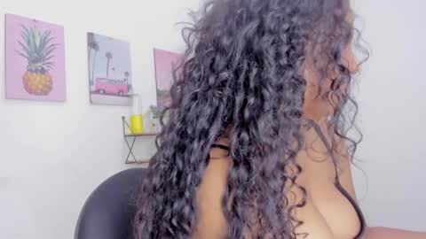 vixenlust17 online show from February 3, 6:40 am