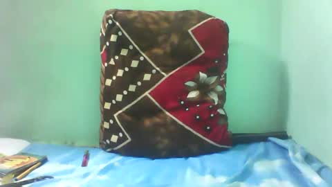 vounialdy online show from March 2, 6:37 am