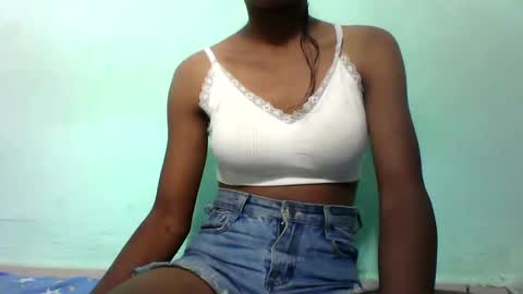 vounialdy online show from January 21, 8:32 pm