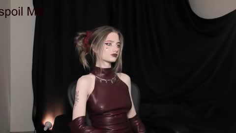 waterfallwoods online show from December 22, 10:51 am