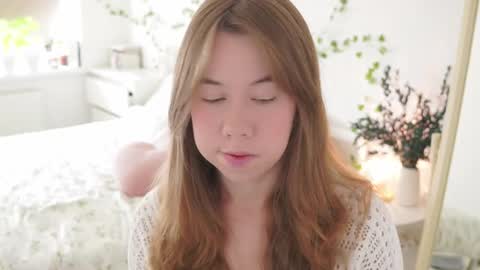 Snapshot of watermelon_sugar_ chatting on September 26, 10:24 am Tess  Pls support me with  Can we reach 155 my favorite number online show from September 26, 10:24 am