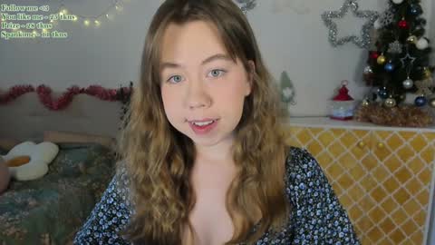 Snapshot of watermelon_sugar_ chatting on December 30, 10:10 am Tess  Pls support me with  Can we reach 155 my favorite number online show from December 30, 10:10 am