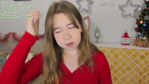 Snapshot of watermelon_sugar_ chatting on December 21, 9:01 am Tess  Pls support me with  Can we reach 155 my favorite number online show from December 21, 9:01 am