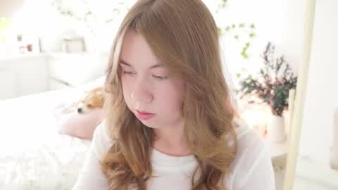 Snapshot of watermelon_sugar_ chatting on October 1, 10:09 am Tess  Pls support me with  Can we reach 155 my favorite number online show from October 1, 10:09 am