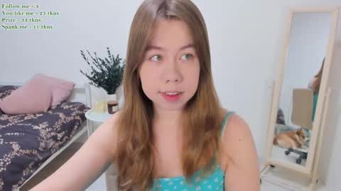 Snapshot of watermelon_sugar_ chatting on March 7, 9:51 am Tess  Pls support me with  Can we reach 155 my favorite number online show from March 7, 9:51 am