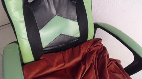 Trixie 3 online show from November 25, 2:41 pm