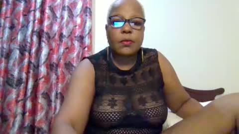 weaverbird25 online show from April 1, 7:11 pm