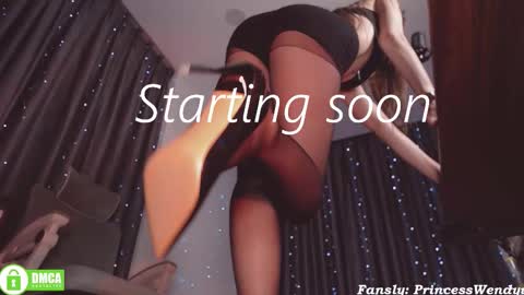 wendyemily online show from November 17, 5:19 am