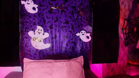 WEN SHENG online show from October 23, 7:20 pm