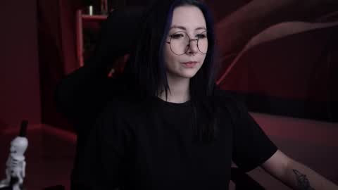 little girl who is always rightLisa online show from November 17, 1:17 am