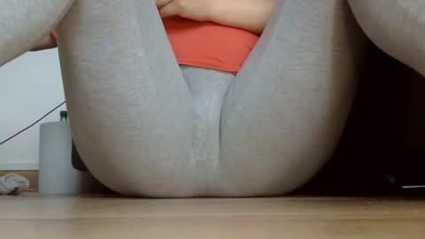 wet_pants2022 online show from September 22, 10:03 am