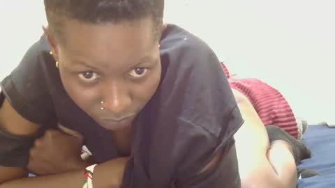 wetberry20 online show from April 18, 7:07 pm