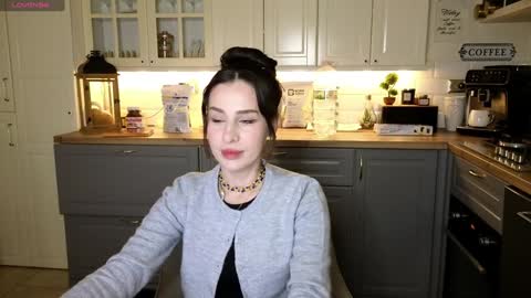 Snapshot of whats_her_name chatting on January 21, 9:57 pm Victoria Maria online show from January 21, 9:57 pm