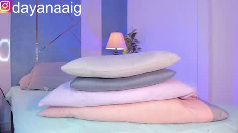 Sara  online show from January 7, 10:35 pm