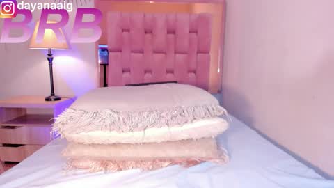 Sara  online show from November 19, 8:09 pm