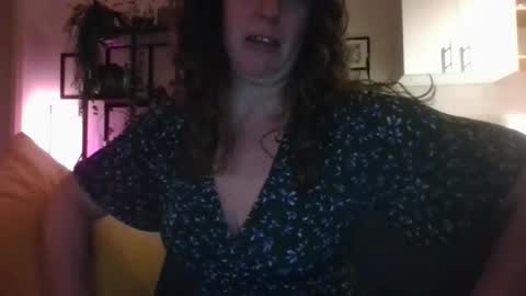 whimsyandjade online show from November 24, 11:23 am