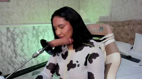 Whitney  online show from April 14, 9:48 pm