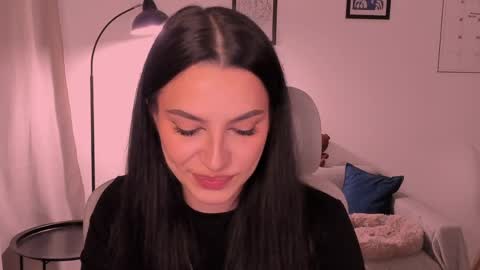 whoislulu online show from April 8, 9:28 pm