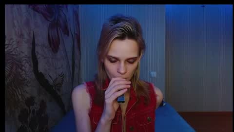 Snapshot of wicky_hey chatting on October 28, 2:39 am Victoria online show from October 28, 2:39 am