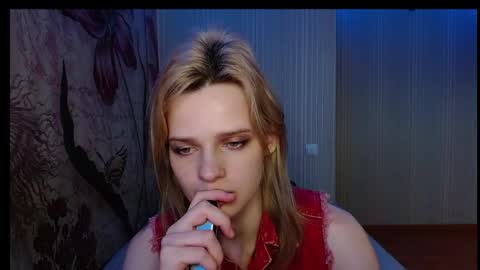 Snapshot of wicky_hey chatting on September 28, 4:41 am Victoria online show from September 28, 4:41 am