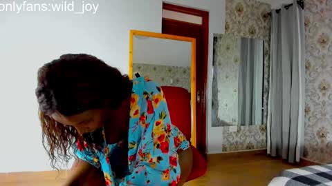 Snapshot of wild_joy chatting on October 13, 2:31 pm wild_joy online show from October 13, 2:31 pm