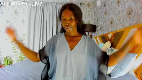 Snapshot of wild_joy chatting on February 8, 1:54 pm wild_joy online show from February 8, 1:54 pm