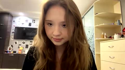 Olivia online show from March 3, 3:18 pm