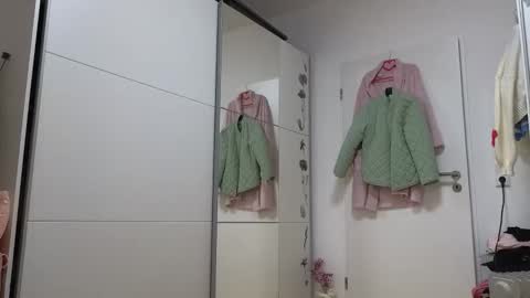 Wondergirl online show from February 26, 9:41 am