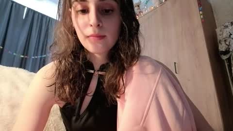 Stia online show from February 12, 11:45 am