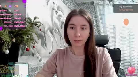 Snapshot of wow_porno_ chatting on December 22, 10:17 am Anna  online show from December 22, 10:17 am