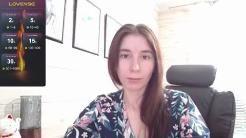 Snapshot of wow_porno_ chatting on September 27, 9:49 am Anna  online show from September 27, 9:49 am