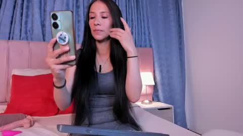 x_milu online show from February 28, 5:04 pm