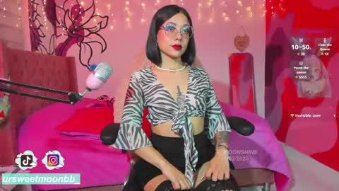     s  s      s   online show from February 12, 4:44 am