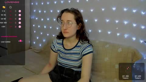 Snapshot of x_purr_agatha_x chatting on February 7, 3:13 am Agatha online show from February 7, 3:13 am