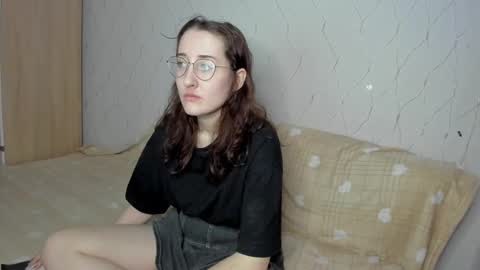 Snapshot of x_purr_agatha_x chatting on January 24, 3:00 am Agatha online show from January 24, 3:00 am