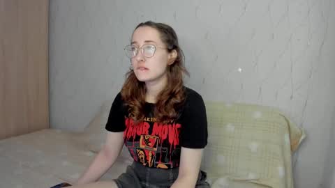 Snapshot of x_purr_agatha_x chatting on September 10, 2:11 am Agatha online show from September 10, 2:11 am