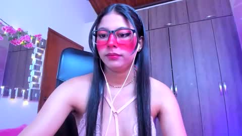 XALLYSONX online show from September 25, 11:53 am