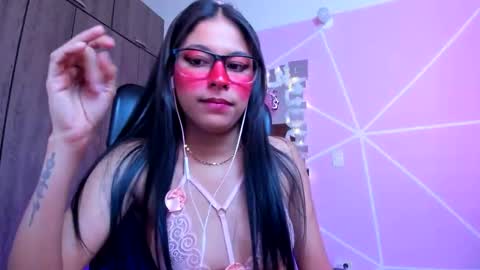 XALLYSONX online show from November 28, 5:05 pm