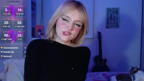 Mileena online show from December 12, 2:04 am