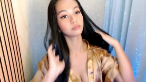 Blaire online show from May 20, 1:57 am