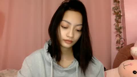 Snapshot of xcxccy19 chatting on February 9, 1:25 pm Sachi Cy online show from February 9, 1:25 pm