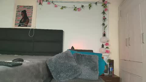 ximtia online show from February 24, 1:41 pm