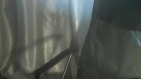 xlorax77703 online show from April 6, 5:41 am