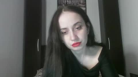 Snapshot of xmistressemmax chatting on December 20, 4:31 am Mistress Emma online show from December 20, 4:31 am