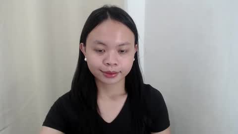 nathalie online show from March 17, 2:37 am